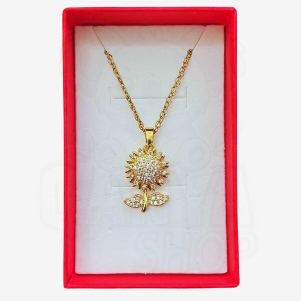 Collar de Acero Inoxidable con Colgante de Flor Giratoria y Circonita – Diseño Geométrico en Dorado para Mujer Margarita dorado Collar de Acero Inoxidable con Colgante de Flor Giratoria y Circonita – Diseño Geométrico en Dorado para Mujer